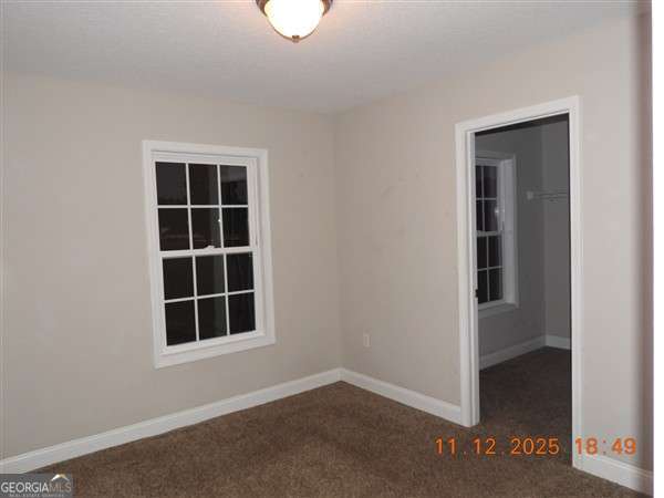 Building Photo - 221 Case Ln SE