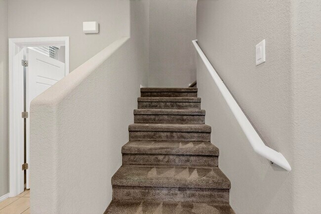 Building Photo - 6322 Vista del Bosque Dr