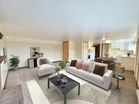 Building Photo - 302 N Argonne Rd