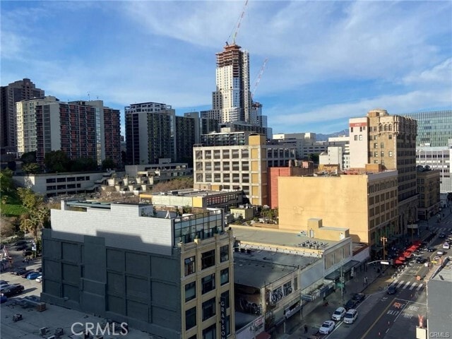 Building Photo - 400 S Broadway