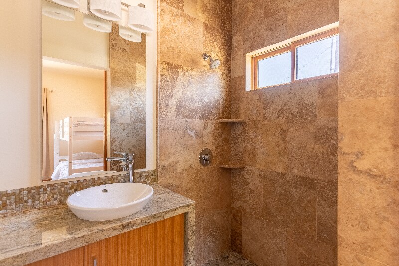 Building Photo - 9411 Vista Aleta