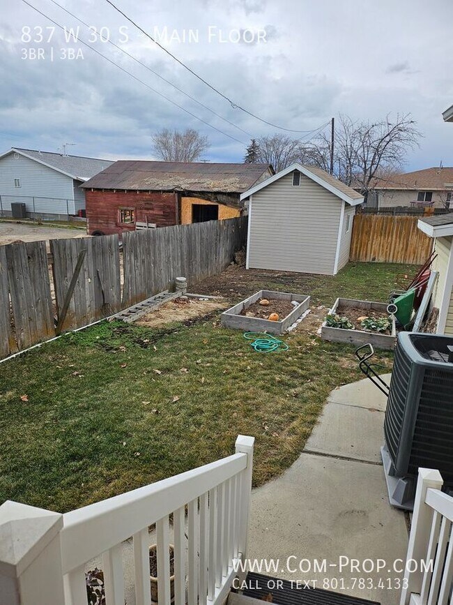 Building Photo - 837 W 30 S St