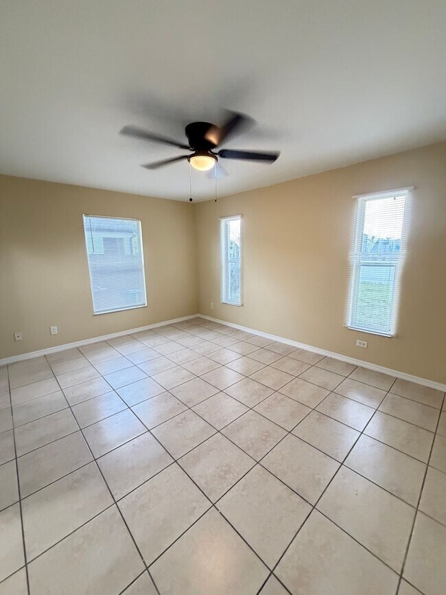 Building Photo - Now Available — Charming Single-Family Home