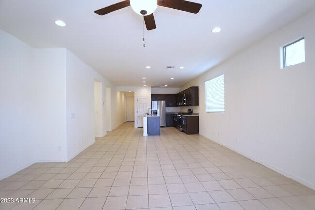 Building Photo - 5719 W Encinas Ln