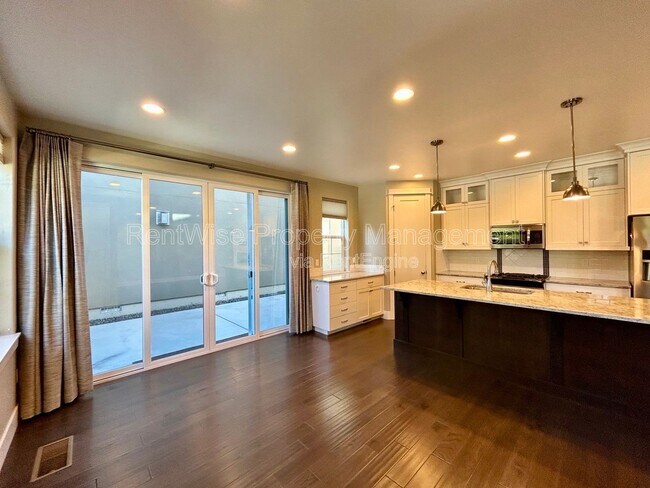 Building Photo - 3712 S Caddis Pl