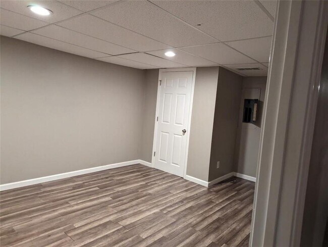 Building Photo - 4188 Azalea Ct