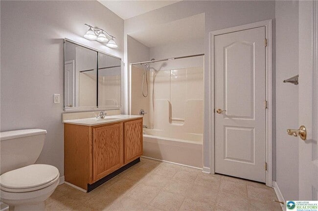 Building Photo - 6885 Pioneer Dr