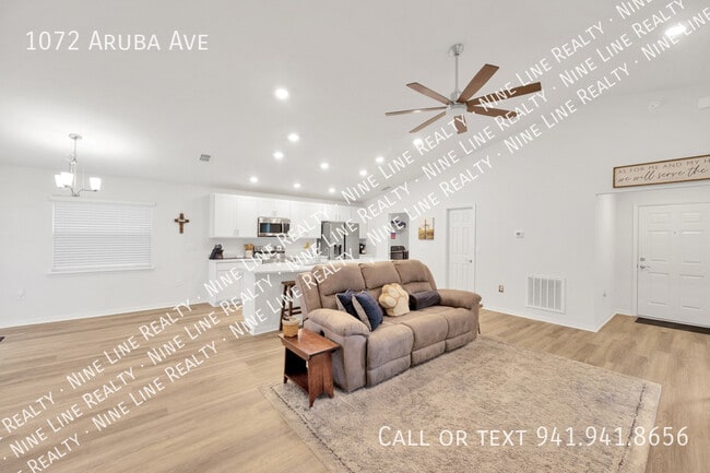 Building Photo - 1072 Aruba Ave