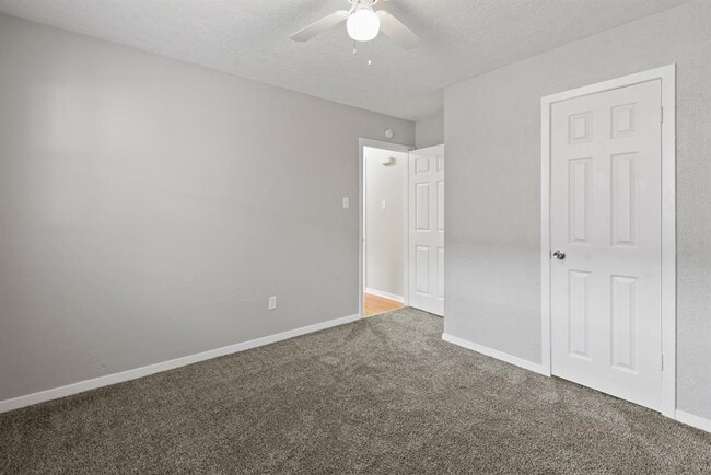 Building Photo - 1510 Narcille St