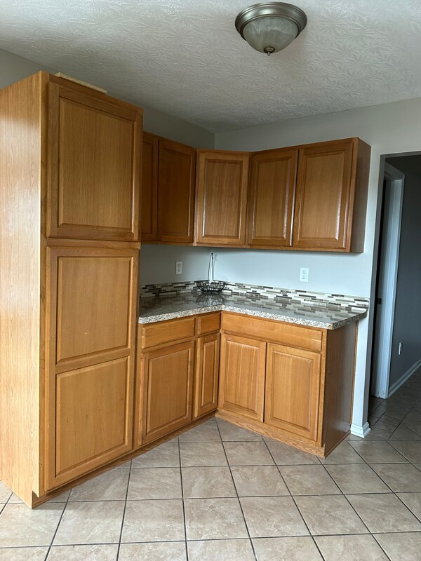 Building Photo - 207 Vineyard Rd