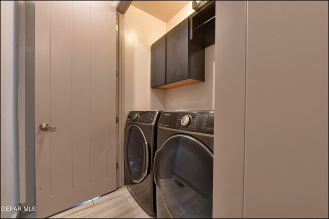 Building Photo - 312 Vin Almoradi Ct