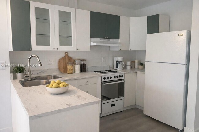 Building Photo - 3251 NW 104th Ave