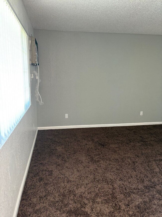 Interior Photo - Raintree Garden Apartments