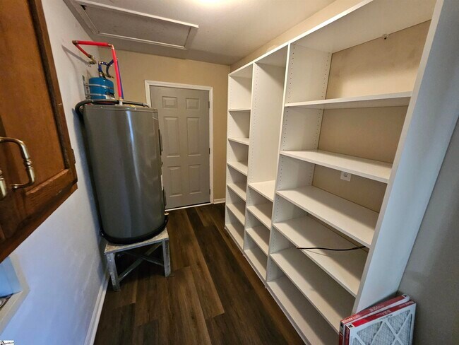 Building Photo - 132 Falcon Ridge Dr