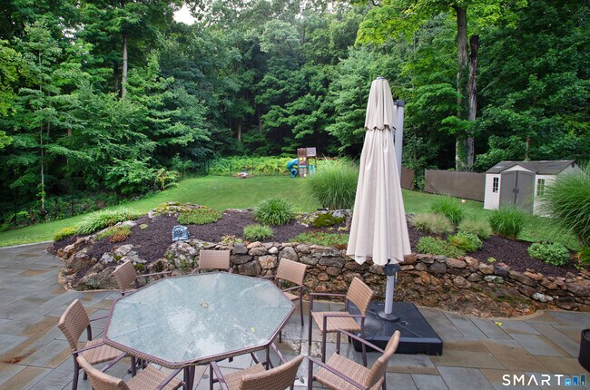 Building Photo - 128 Knollwood Dr