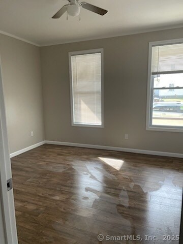 Building Photo - 563 Howe Ave