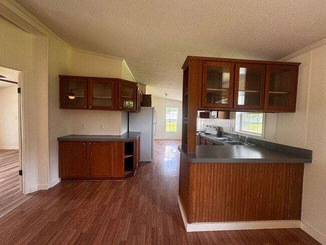 Building Photo - WELCOME HOME!