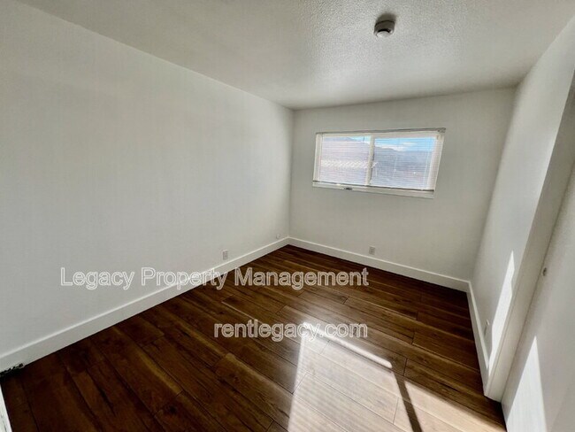 Building Photo - 2459 Gulf Dr