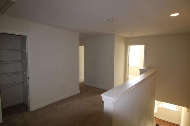 Building Photo - 8305 Harlond Way