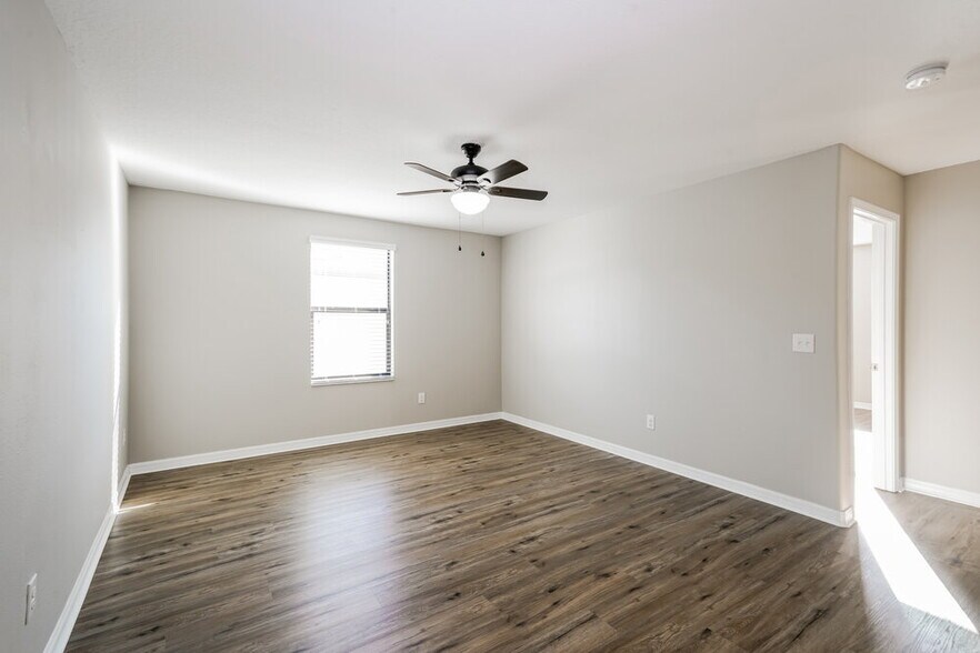 Building Photo - 3083 Kresterbrooke Ln