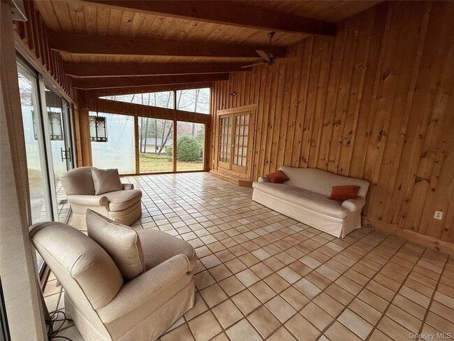 Building Photo - 12 East Pl