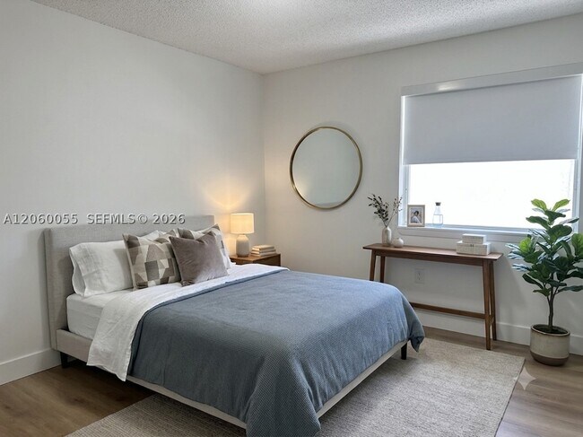 Building Photo - 9055 SW 147th Ct