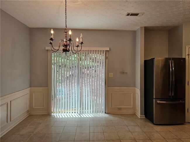 Building Photo - 1552 Viero Dr
