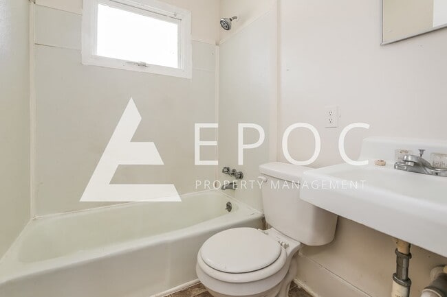 Building Photo - 912 Richland St