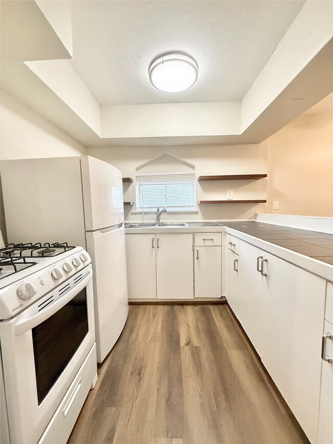 Building Photo - 3629 N MacGregor Way