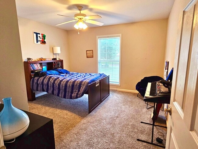 Building Photo - 2871 Prince Dr