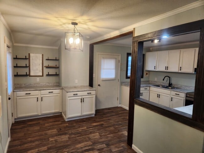 Building Photo - 512 Cruz Dr