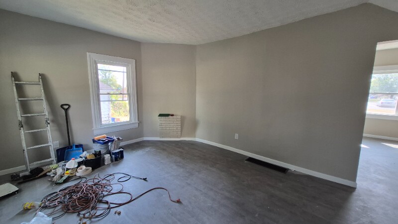 Building Photo - 912 Riverview Terrace