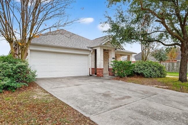 Building Photo - 2114 Thorn Berry Creek Ln