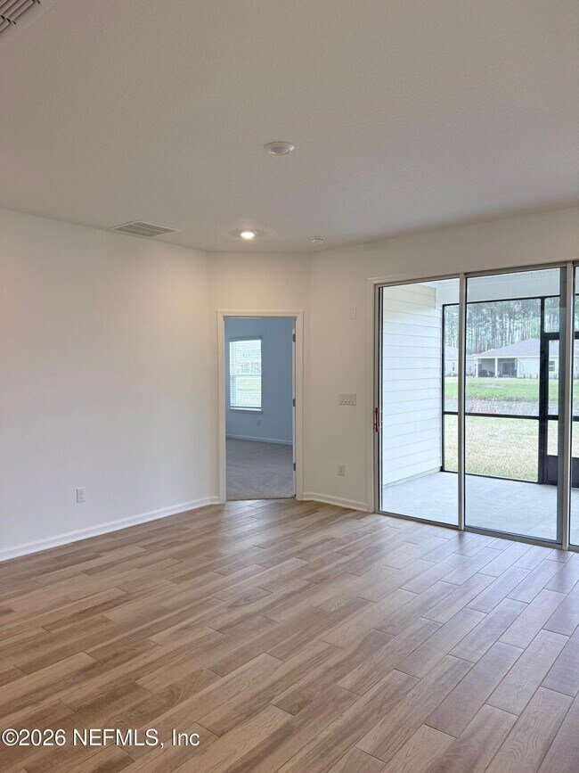 Building Photo - 523 Farmfield Dr