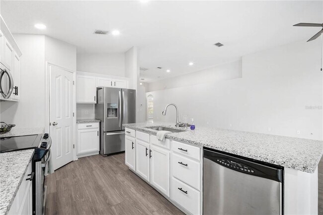 Building Photo - 13531 White Elk Loop