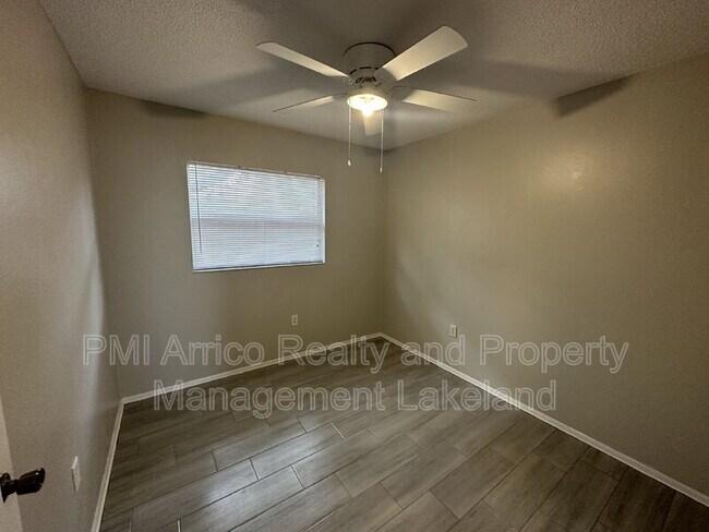 Building Photo - 651 Duncan Cir W