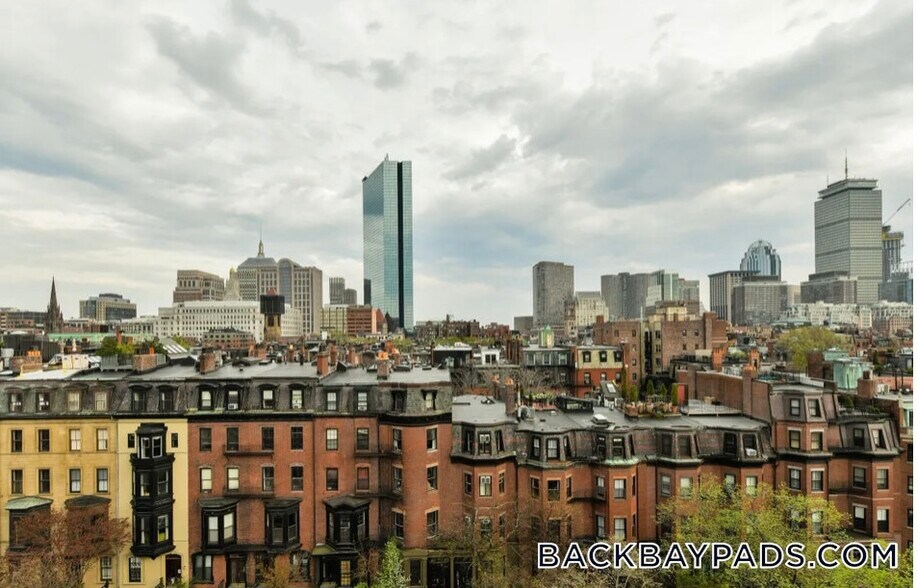 Building Photo - 214 Beacon St
