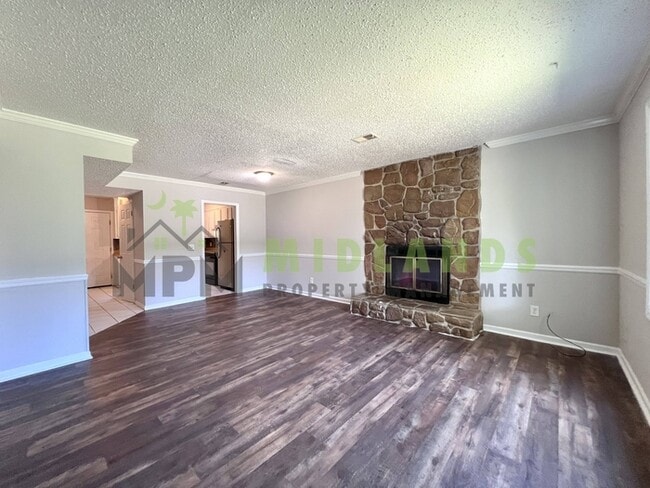 Building Photo - 208E S. Cromwell St.
