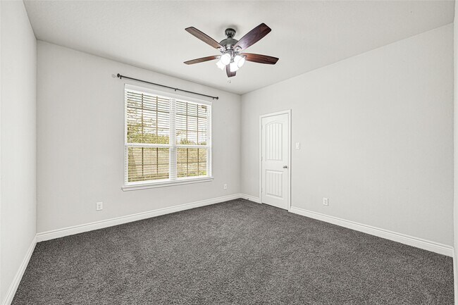 Building Photo - 5231 Pickford Grove Ln