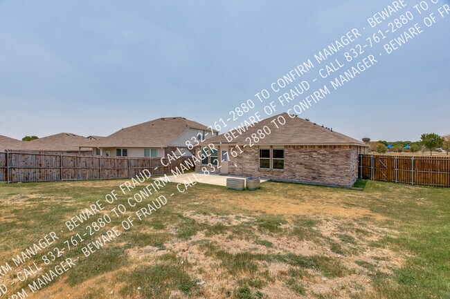 Building Photo - 1128 Foxglove Ln