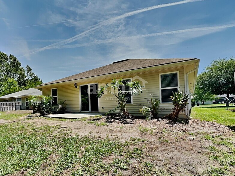 Building Photo - 96473 Commodore Point Dr