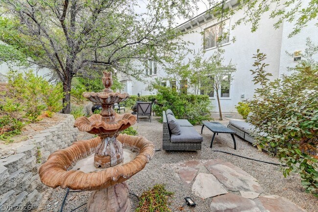 Building Photo - 10212 Stone Briar Ct