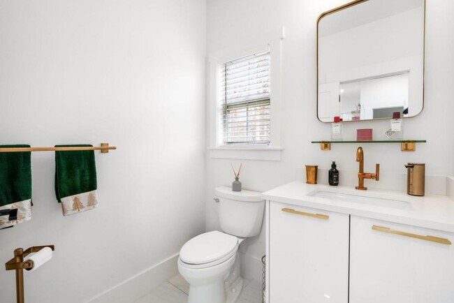 Building Photo - 1046 Wiley Bridge Rd