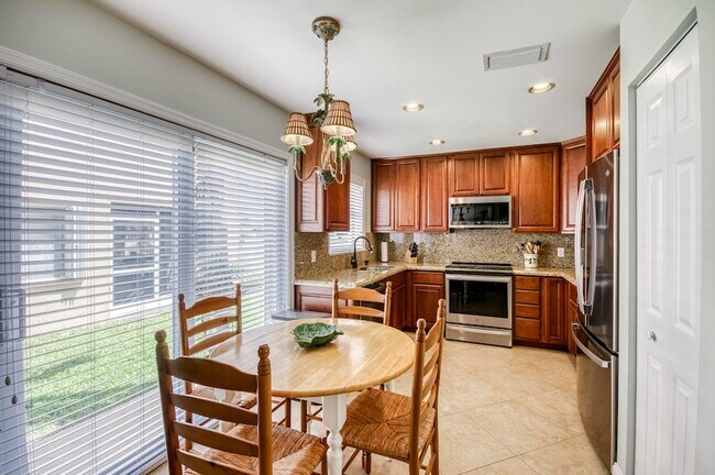 Building Photo - 2600 Neaton Ct