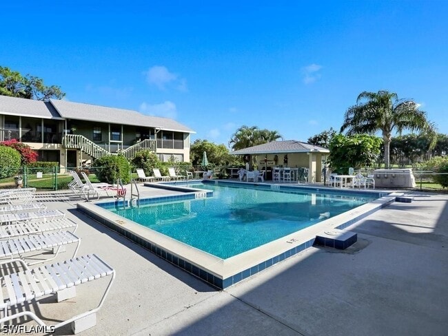 Building Photo - 4912 Tamiami Trl E