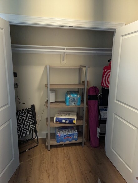 Hallway Closet - 225 W Pastorius St