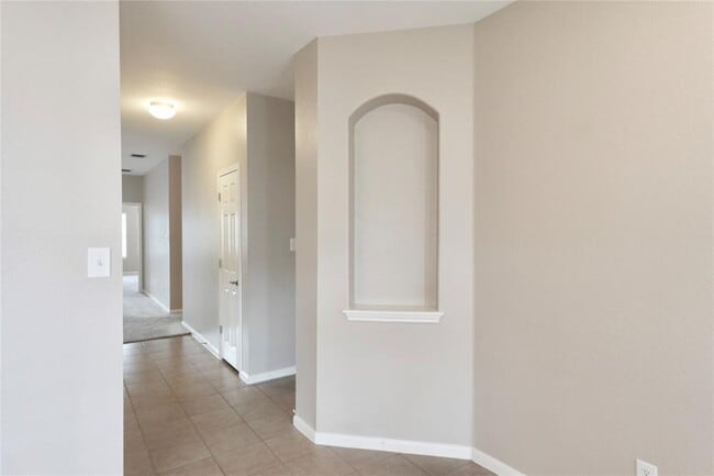 Building Photo - 1114 Boxwood Loop