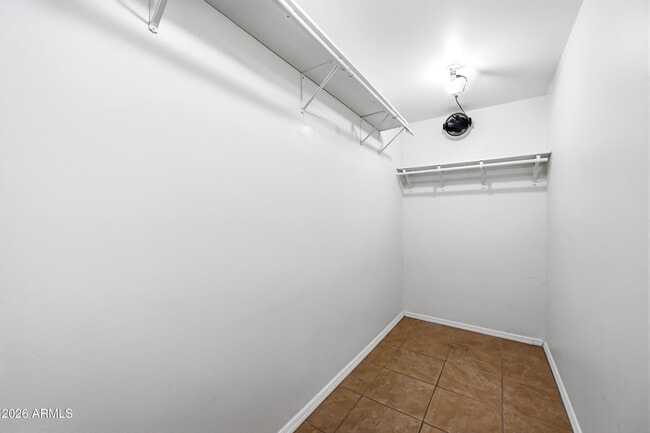 Building Photo - 4213 E Sahuaro Dr