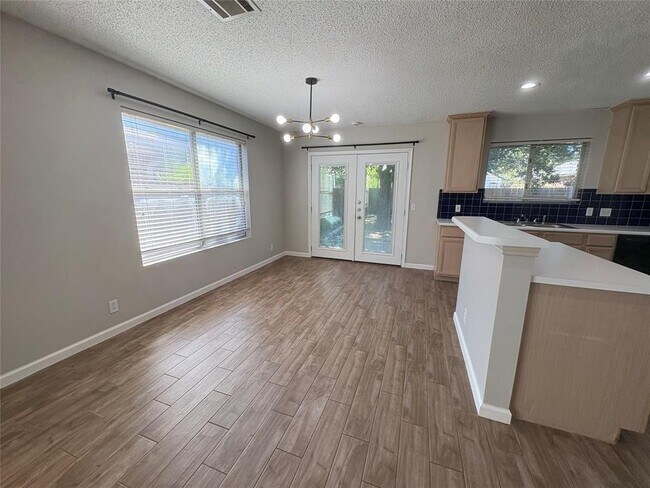 Building Photo - 9617 Copper Creek Dr