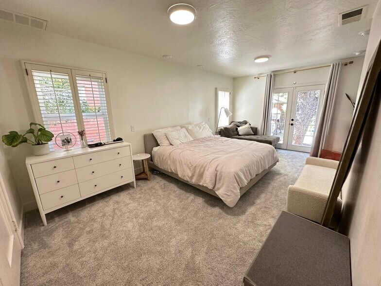 Bedroom 1 - 700 50th St